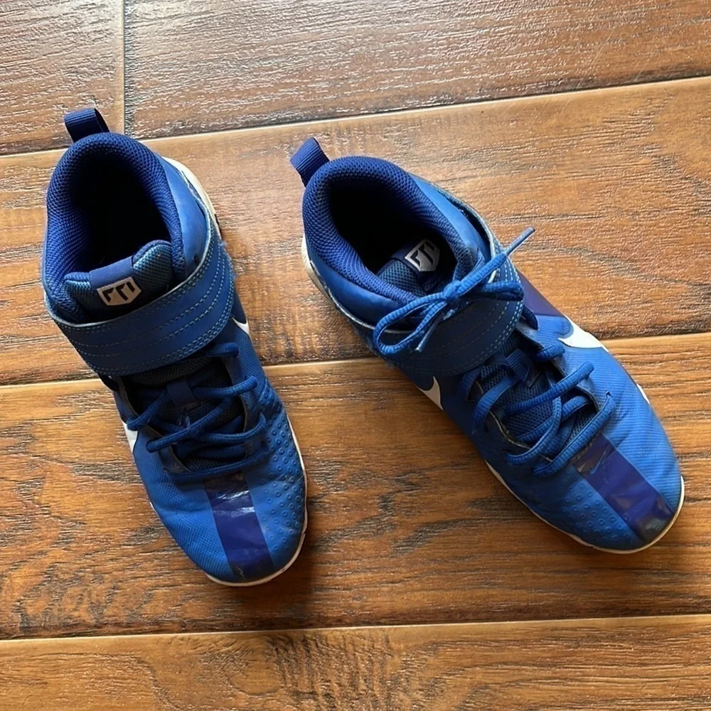 COPY - - Nike Fast Flex Cleats - Size 4.5Y